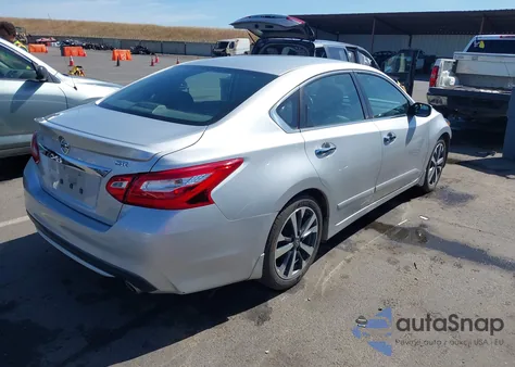 2016 Nissan Altima 2.5 Sr из США, поврежденный, VIN 1N4AL3AP5GC179627